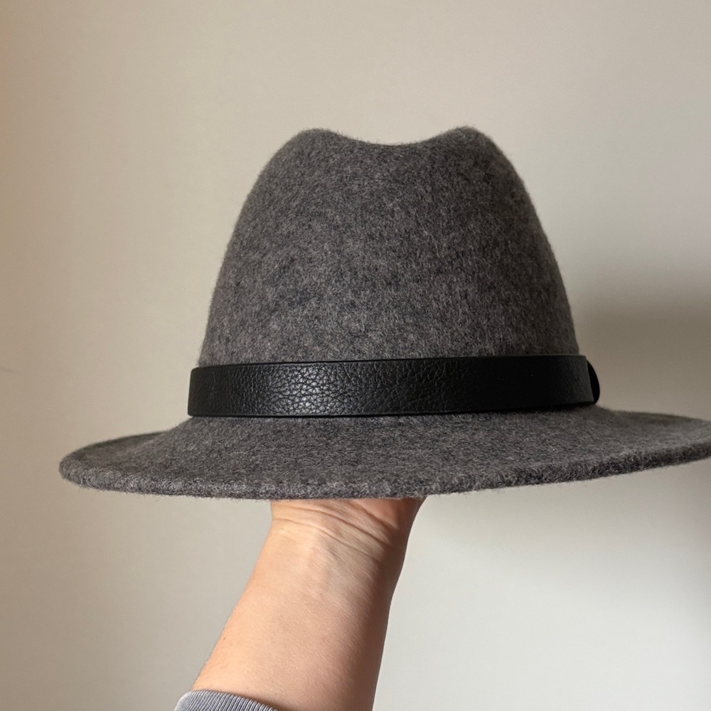 J. Crew Gray Felt Hat with Black Band, 100% wool, size M/L
